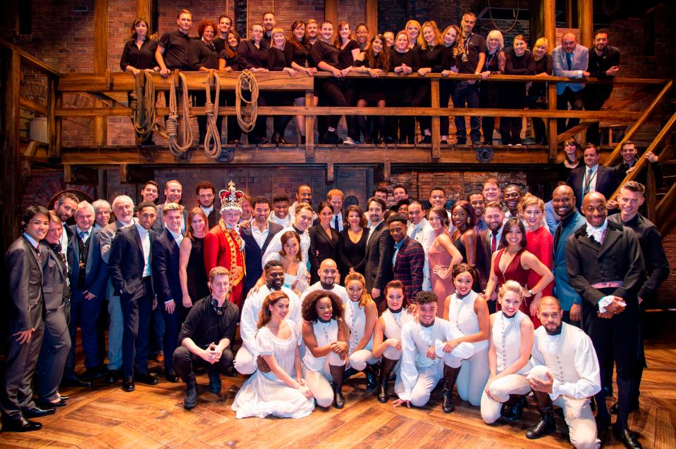  The royal couple with the entire cast of the Hamilton production