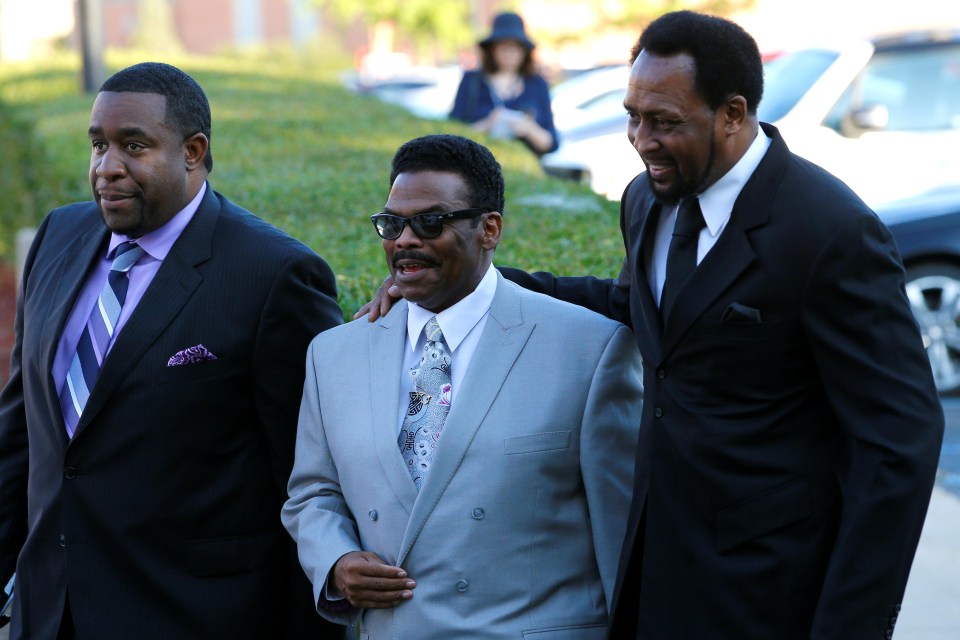 Legendary boxer Tommy ‘The Hitman’ Hearns (R) was among the first guest to arrive