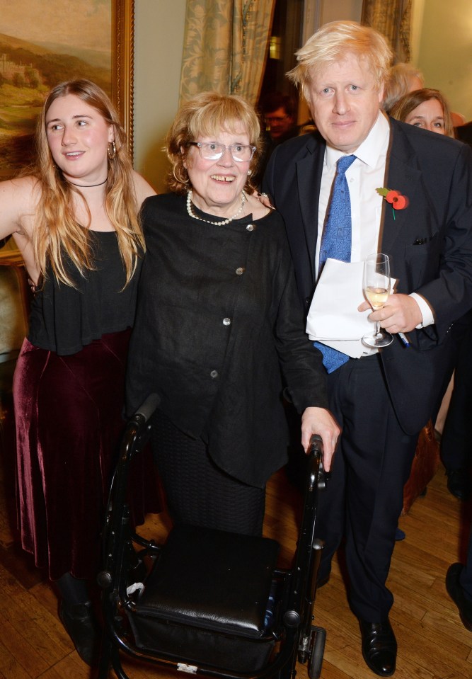 Boris, his daughter Lara Lettice and his mother Charlotte Johnson Wahl