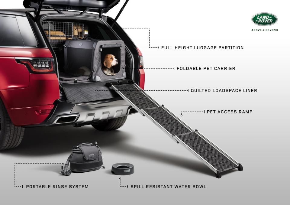  Land Rover has launched new pet-friendly accessories