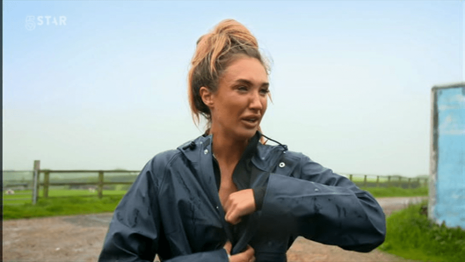  Megan McKenna broke down after feeding a lamb on tonight's Celebs On The Farm