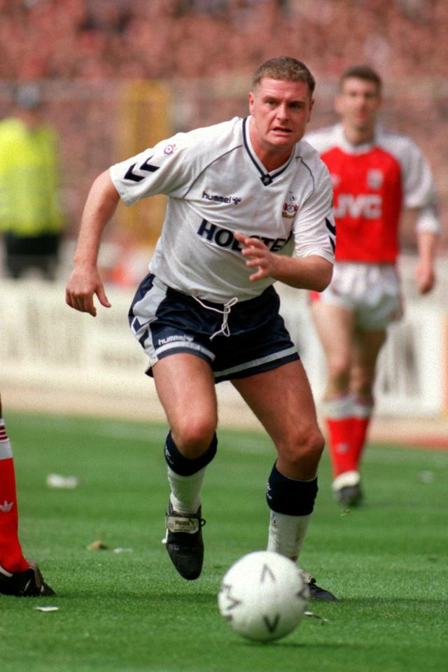  Paul Gascoigne decided to join Spurs ahead of Manchester United - a decision Vinnie Jones says was the wrong one