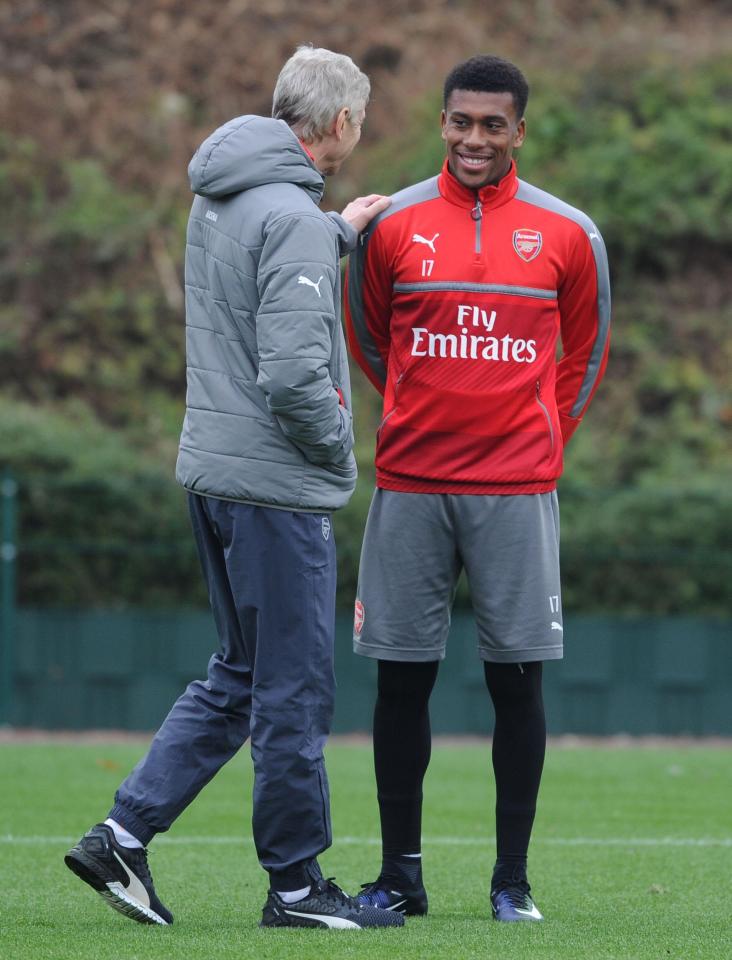  Iwobi, right, says training was a lot different under Arsene Wenger