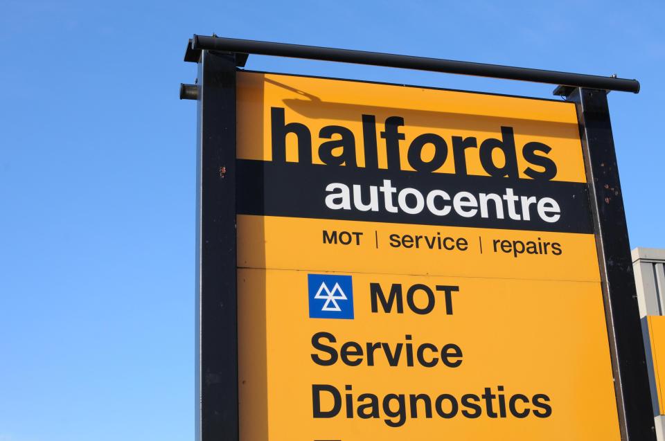  Halfords Autocentres are offering free MOT appointments for customers of Halfords stores