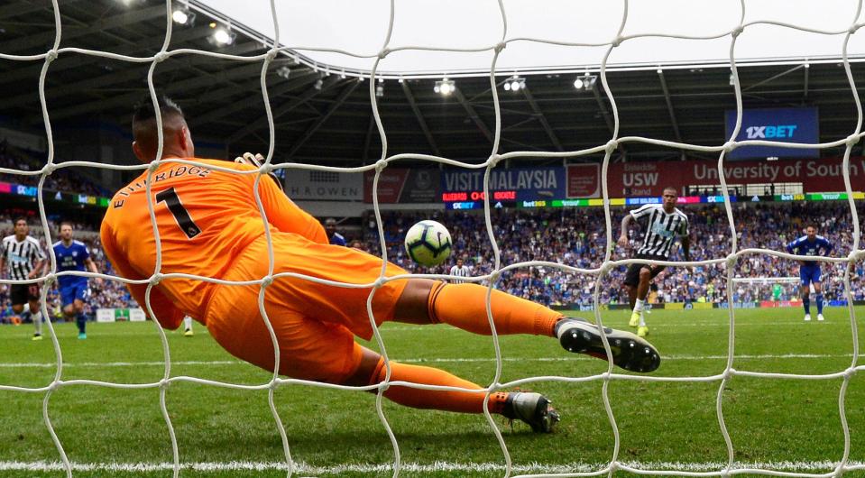  Neil Etheridge saved a Kenedy penalty to ensure the game finished 0-0