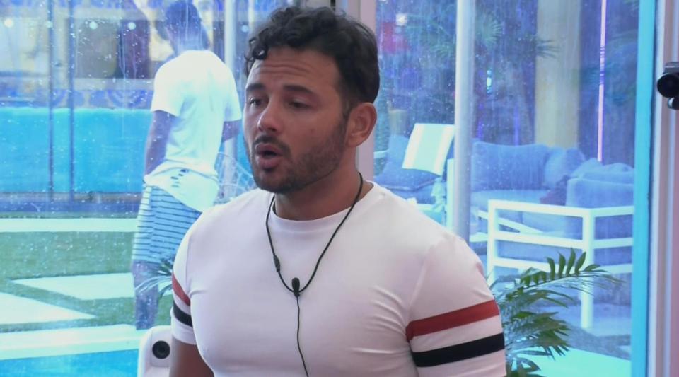  However viewers have sided with Ryan, who apologised to Roxanne on Friday (above) after receiving a formal warning from Big Brother