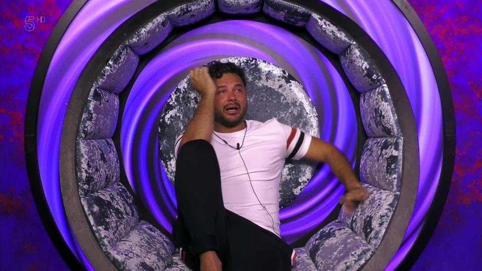  Ryan Thomas sobs in the Diary Room after Roxanne Pallett claimed he had 'punched her repeatedly' last week