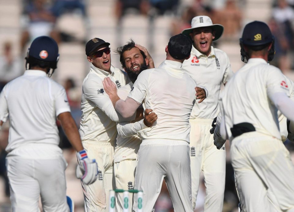  Moeen Ali inspired to England to victory with a superb flurry of wickets