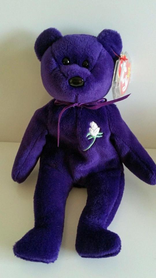  The purple bear is very popular among fans