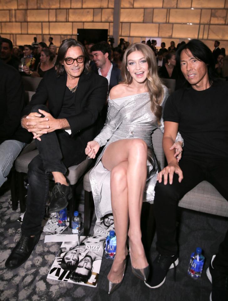  Gigi is all smiles at NYFW