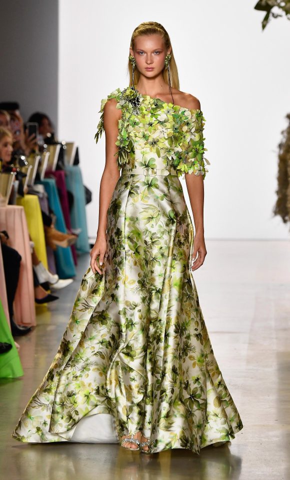  The Badgley Mischka catwalk provided the ultimate springtime collection