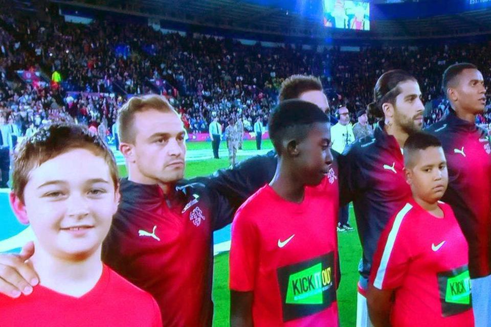  Xherdan Shaqiri was cruelly put next to the tallest mascot for the England game