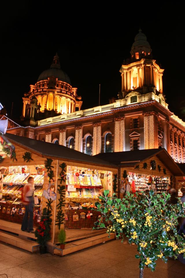  Belfast City Hall illuminated at Christmas