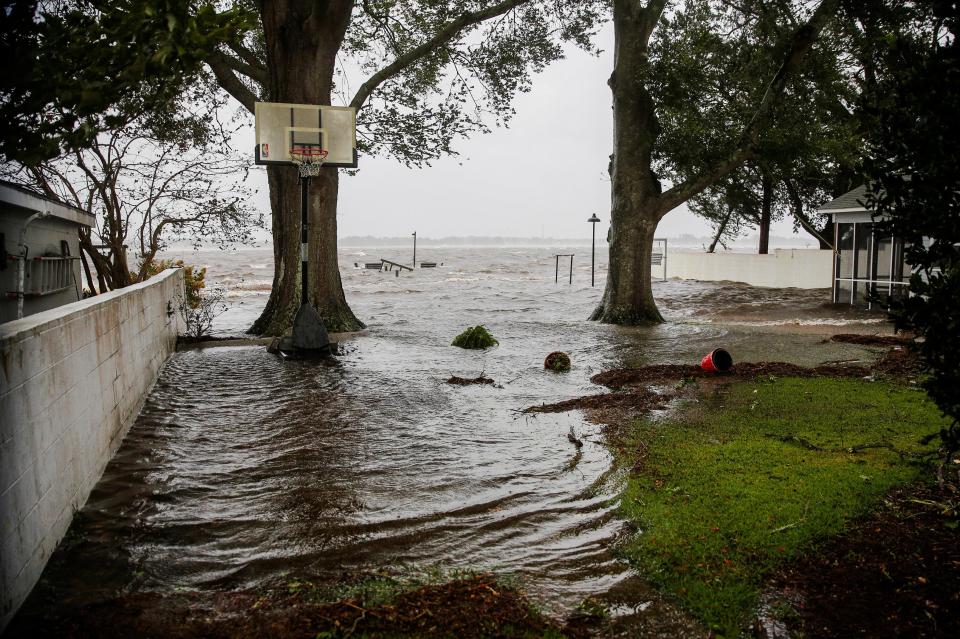  Florence's rain will reach 40 inches in some parts of the Carolina coasts