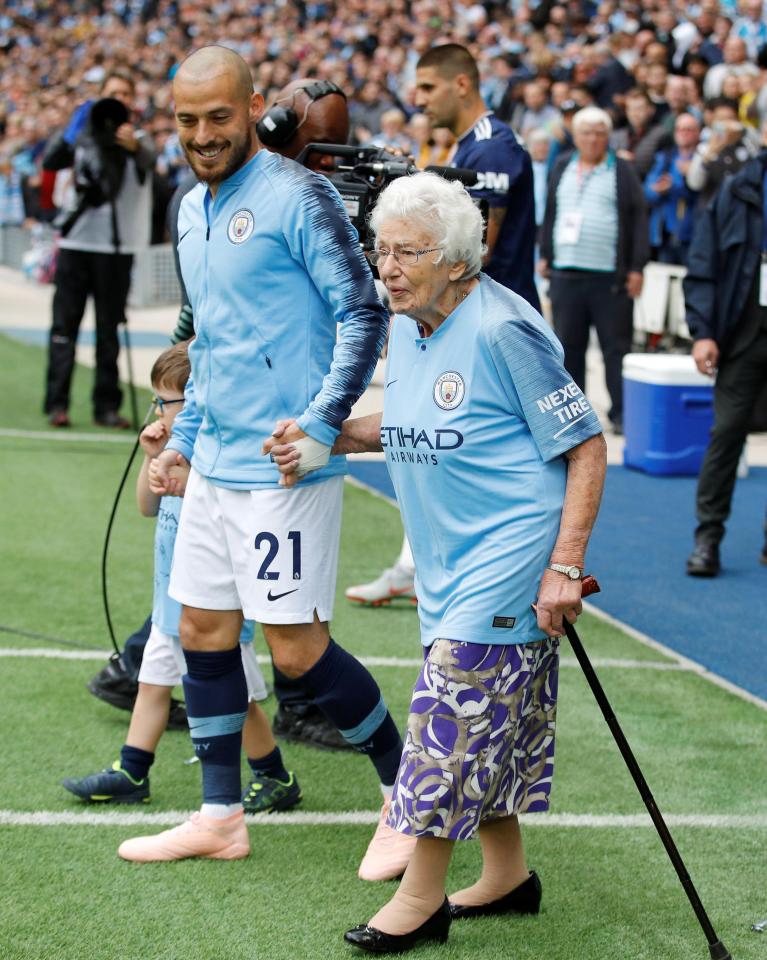  Vera Cohen, 102, walked out with David Silva