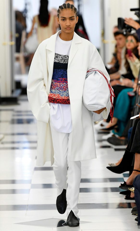  Victoria's SS19 collection featured plenty of oversized accessories, like this white leather handbag of designer dreams