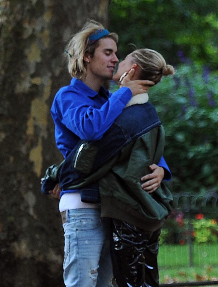  The couple cosied up during a romantic stroll in Hyde Park earlier today