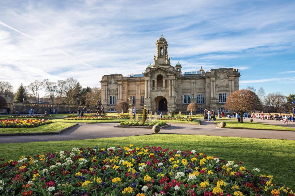  Cartwright Hall, Bradford - the photographer's home town