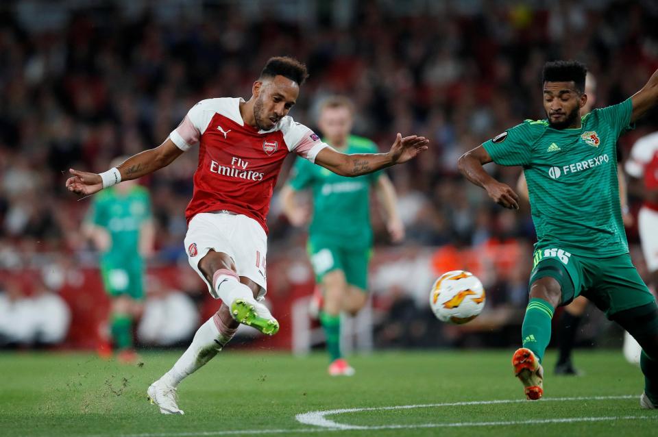  Aubameyang brought up his second goal of the night with an exquisite curling strike