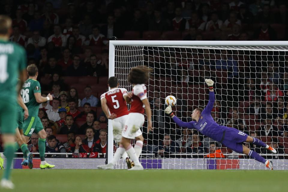  Vyacheslav Sharpar netted with the final kick of the game at the Emirates