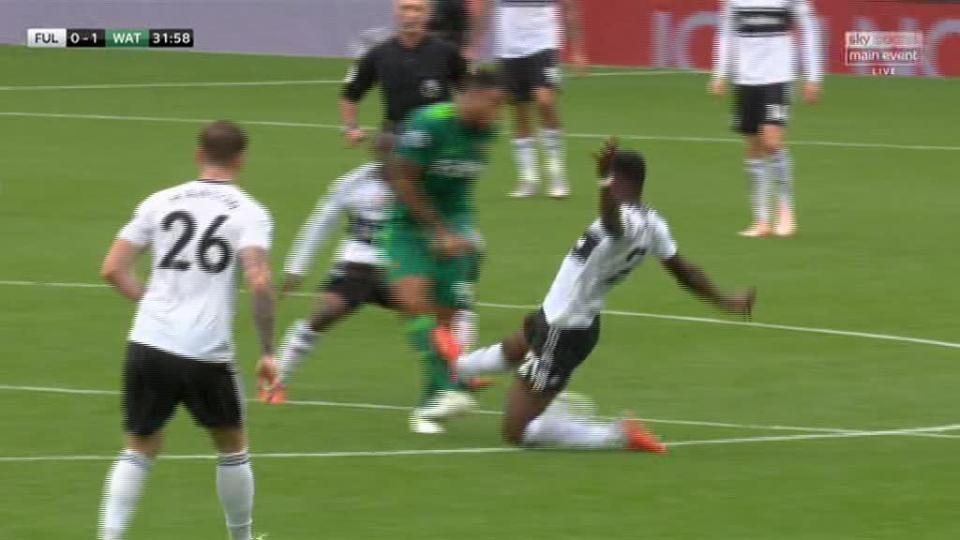  Timothy Fosu-Mensah avoided a red for this challenge