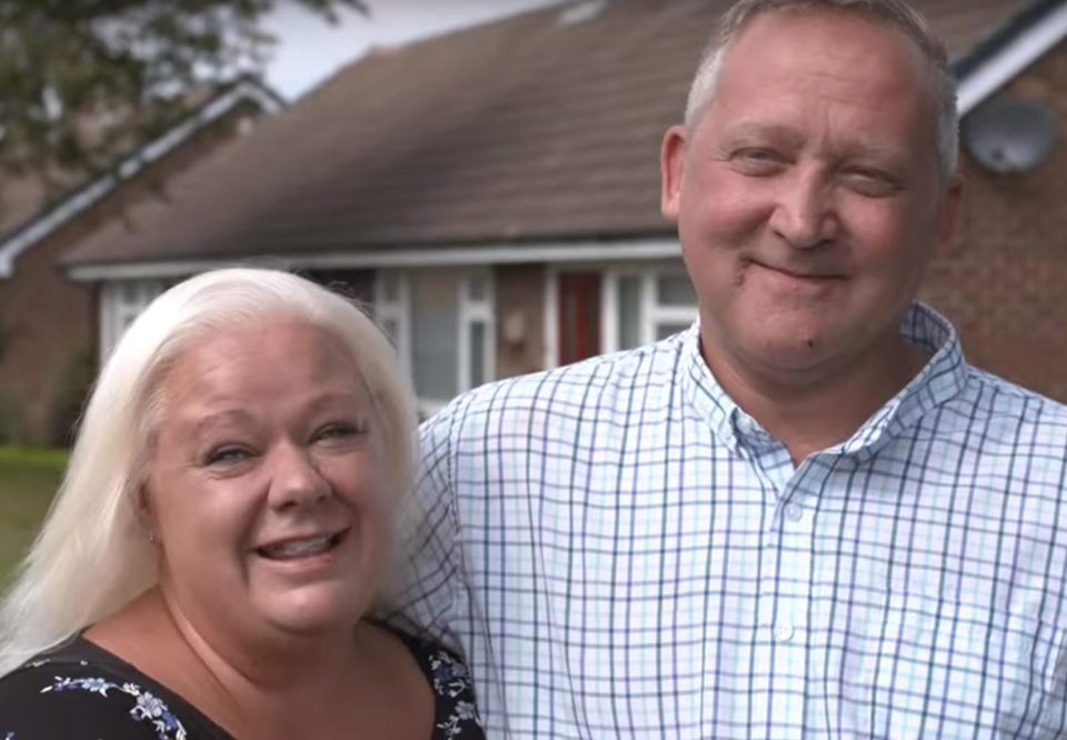  Richard, with new wife Lisa, says in the ad: 'Brilliant. Time for a party I reckon'