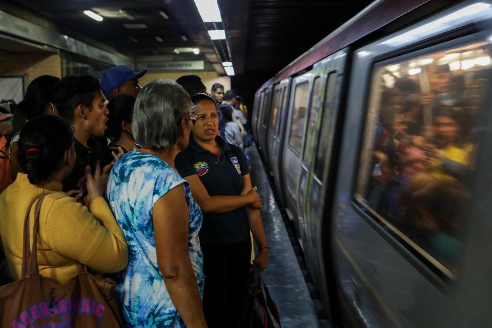  Railways, which Corbyn wants to renartionalise in Britain, are chaotic here in Caracas