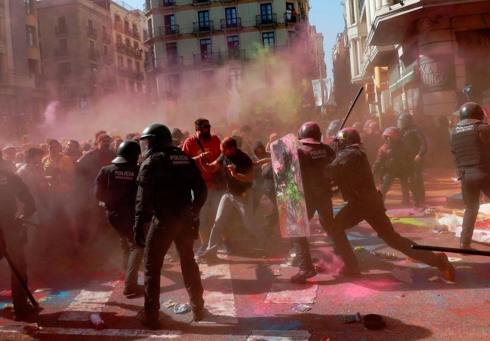  Clashes broke out in the centre of the Catalan capital