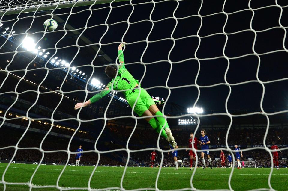  Daniel Sturridge thumped the ball sweetly past Kepa Arrizabalaga from distance