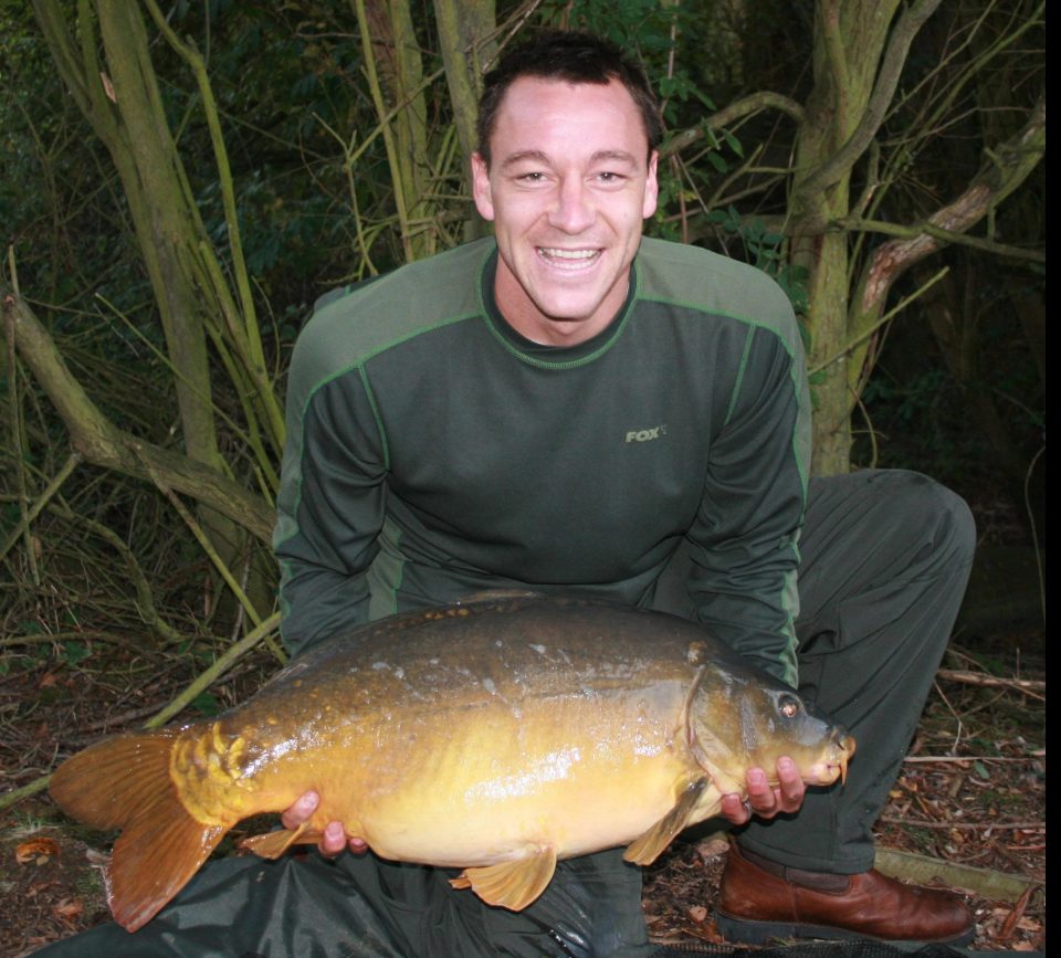  Chelsea legend John Terry loves catching carp