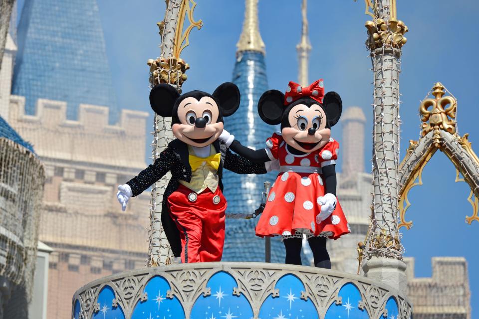  Meet Mickey and Minnie on your family holiday at Walt Disney World, Florida, without it breaking the bank