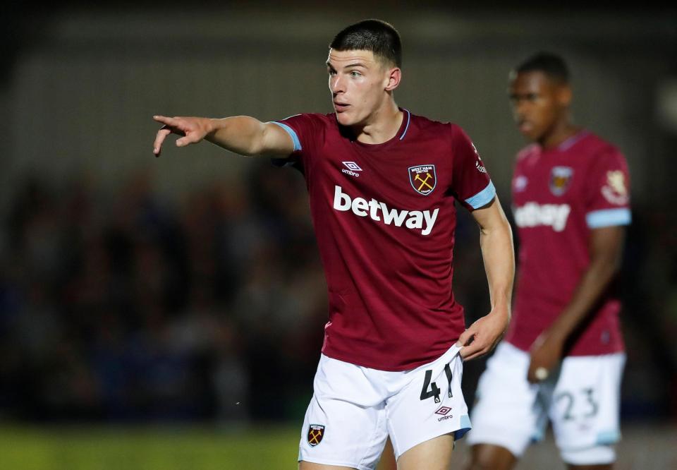  Declan Rice is believed to be considering switching allegiance to England from Republic Of Ireland