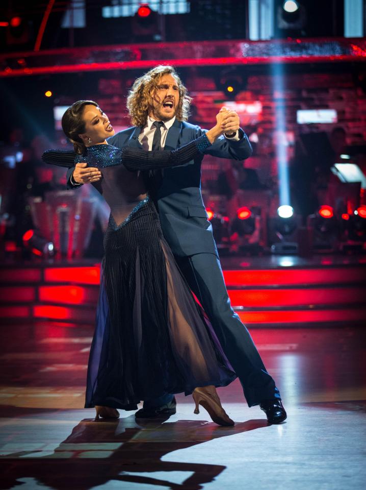  The pair avoided the axe for their kiss, and will hit the dancefloor for their Charleston on tonight's show