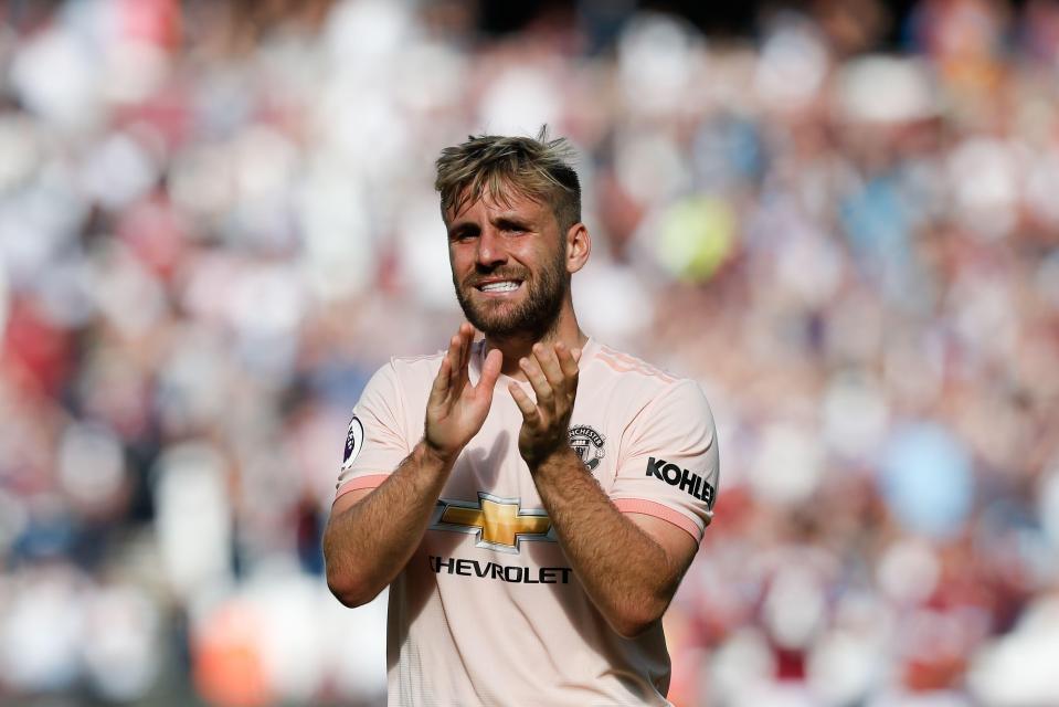  Luke Shaw has agreed a new Old Trafford contract