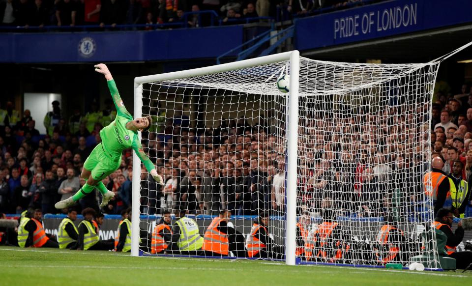  Daniel Sturridge stunning strike flies past Kepa Arrizabalaga