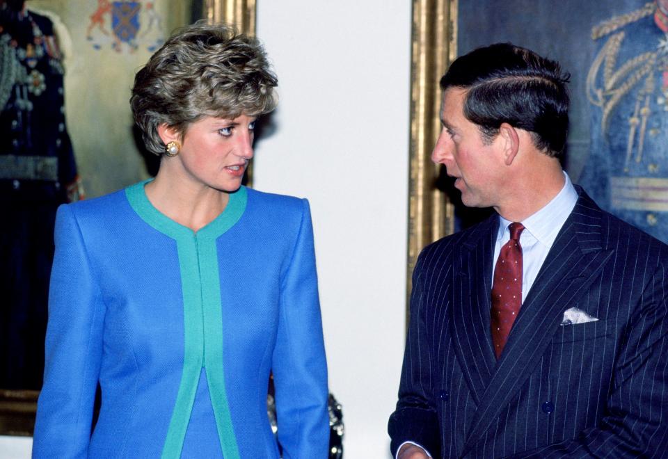  Diana is reported to have been given a lump sum of £17.5m on top of her annual £400,000 stipend