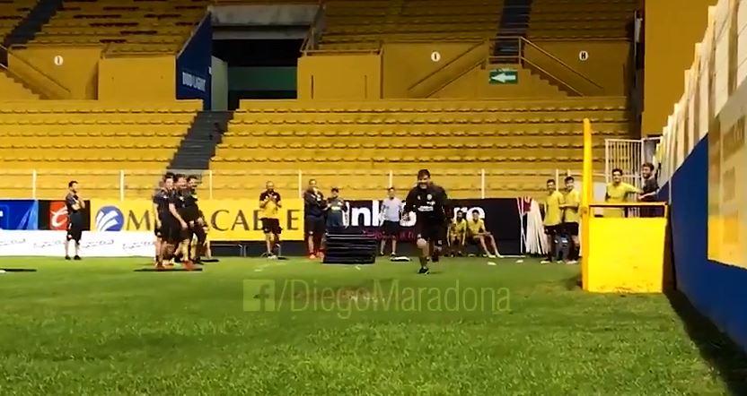  Diego Maradona goes on the run during a Dorados de Sinaloa training session