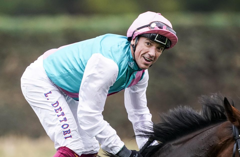  Frankie Dettori on Enable at ParisLongchamp in the l'Arc de Triomphe