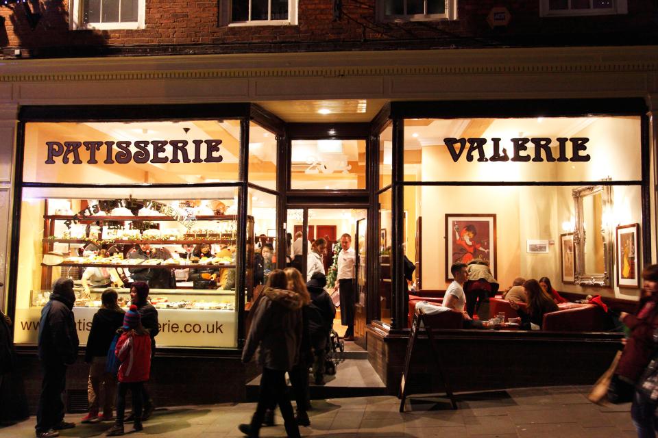  Patisserie Valerie is on the brink of collapse