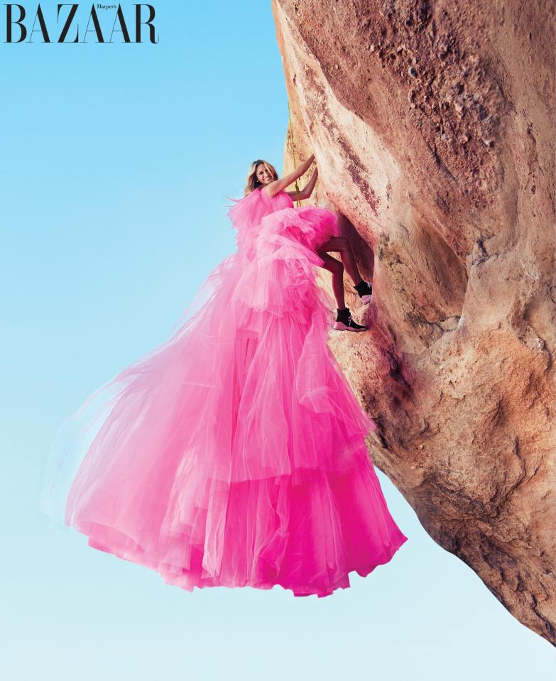  Julia Roberts looked stunning in her pink gown