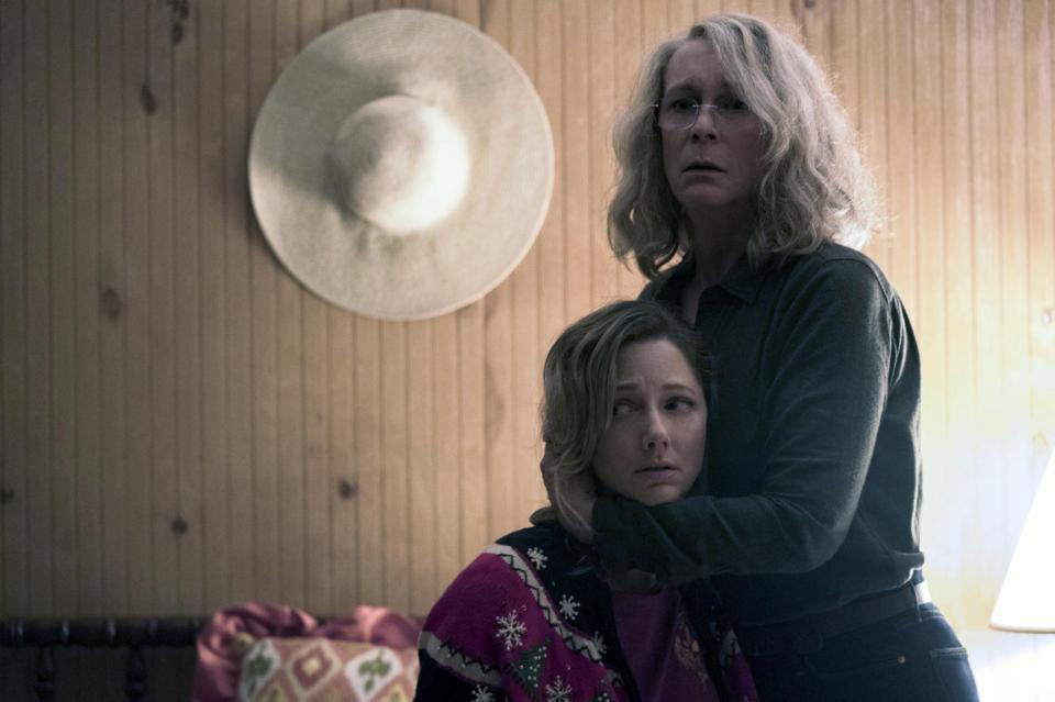  Jamie Lee Curtis returns as Laurie Strodie