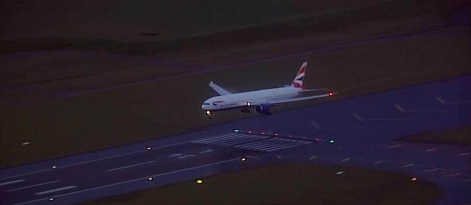  The royal couple's British Airways flight landed at Sydney Airport