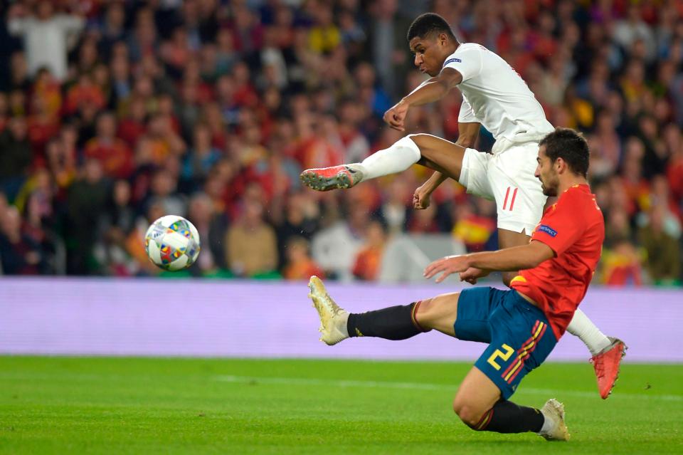  Marcus Rashford finished well after being teed-up by Harry Kane