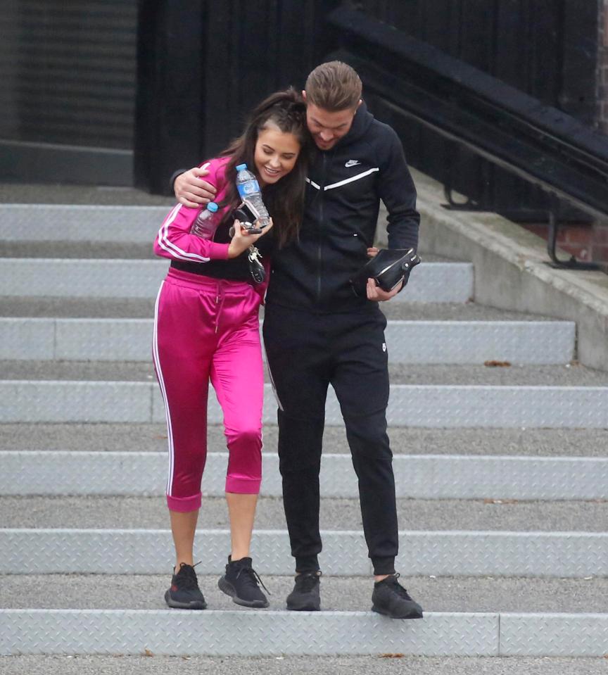  Shelby and Sam were spotted cosying up after filming together