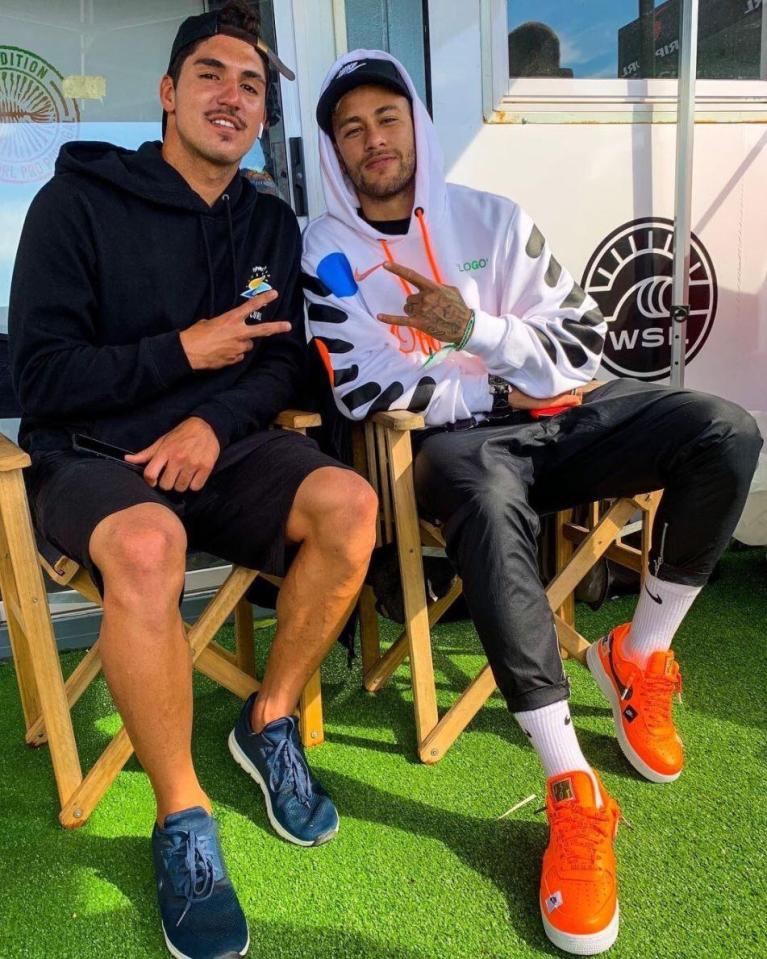  Neymar was in Portugal to watch pro surfer Gabriel Medina in a competition