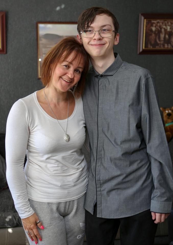  Dawn Scully and her son Liam at their home in Orpington, Kent