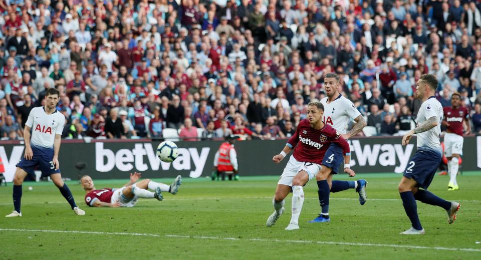  Javier Hernandez had a late equaliser ruled out for offside