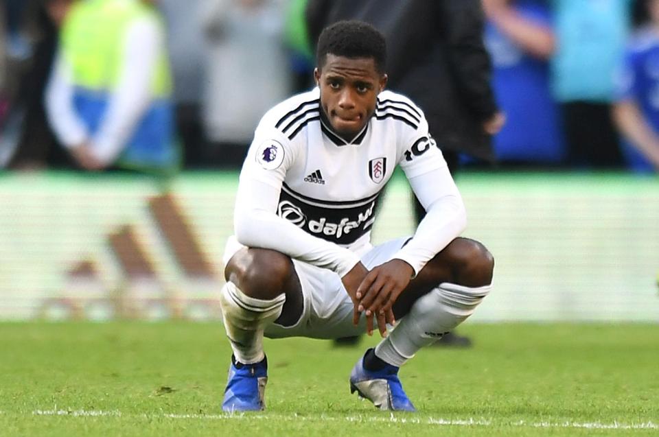  Fulham could not beat their relegation rivals and slipped into the bottom three