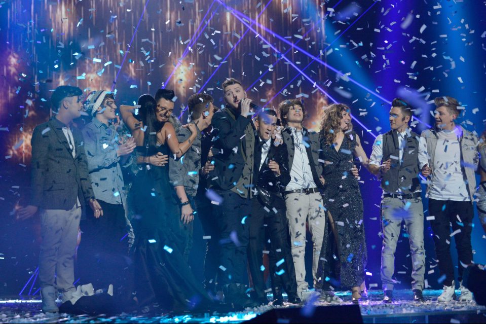  James Arthur wins singing contest the X Factor in 2012