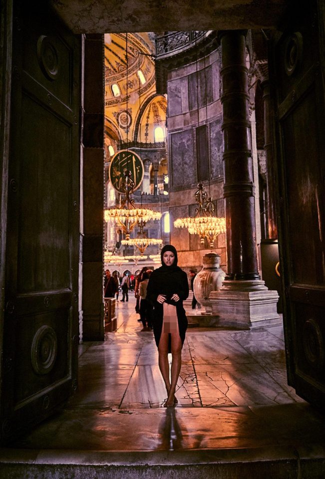  Burka-wearing Marisa Papen flashing inside the world-famous Hagia Sophia mosque